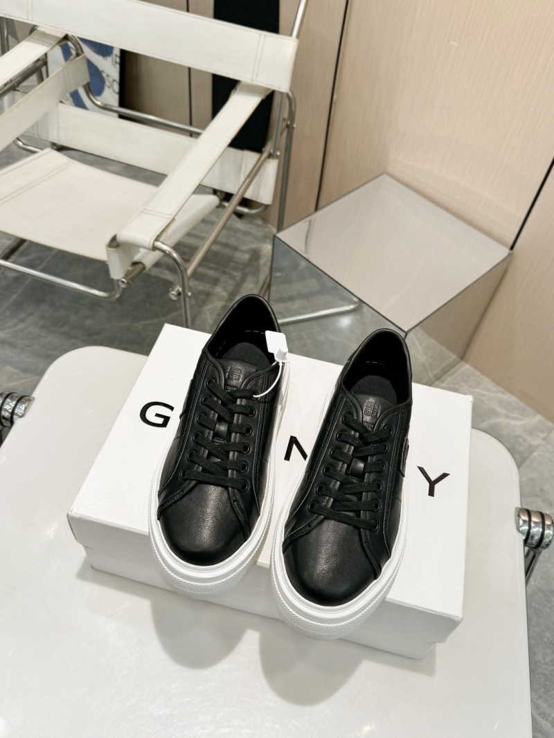 Givenchy Sneakers